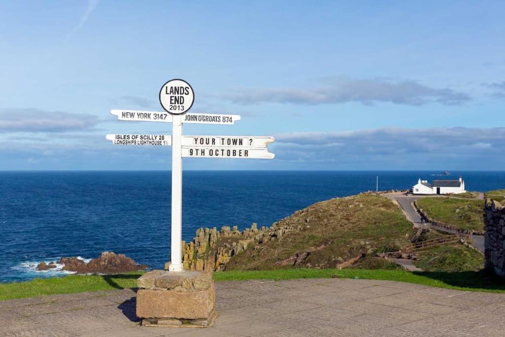 The Old Dairy, Land'S End, Sennenアパートメント エクステリア 写真